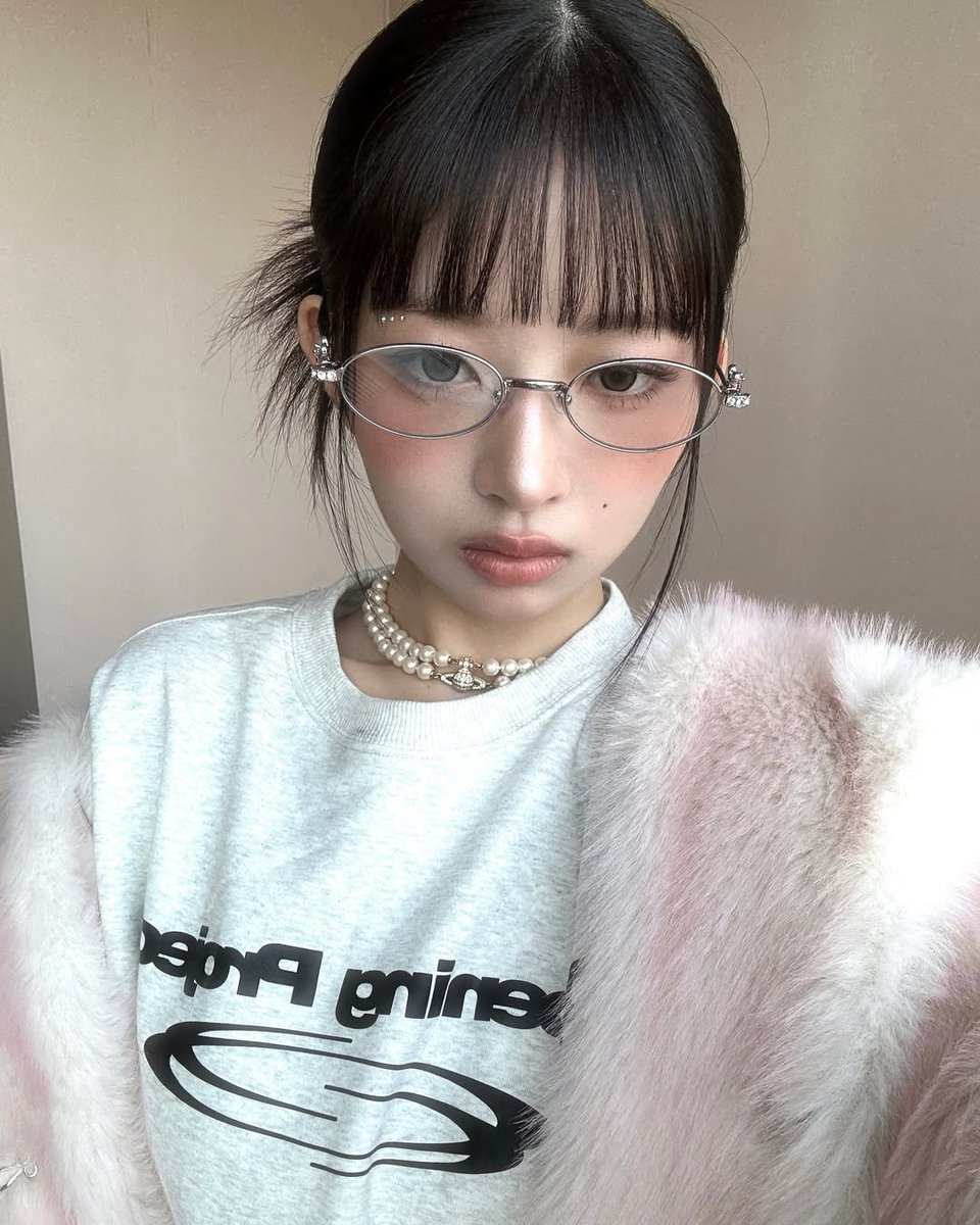 "thank god you're not a photocard" selcas