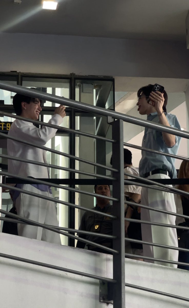 lovePSTbes_'s tweet image. เหมือนแฟน จบ ไม่เชื่อมึงดู