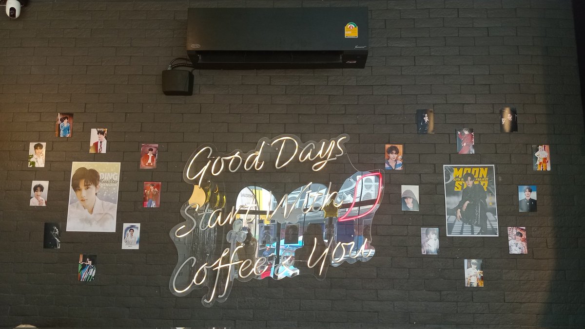 วันนี้ตั้งใจมาจริงๆ คาเฟ่น่ารักมาก ขอบคุณที่จัดคาเฟ่น้องติงน่ารักๆแบบนี้ขึ้นมานะคะ 💛🦊
#MoonStar_DCX23th