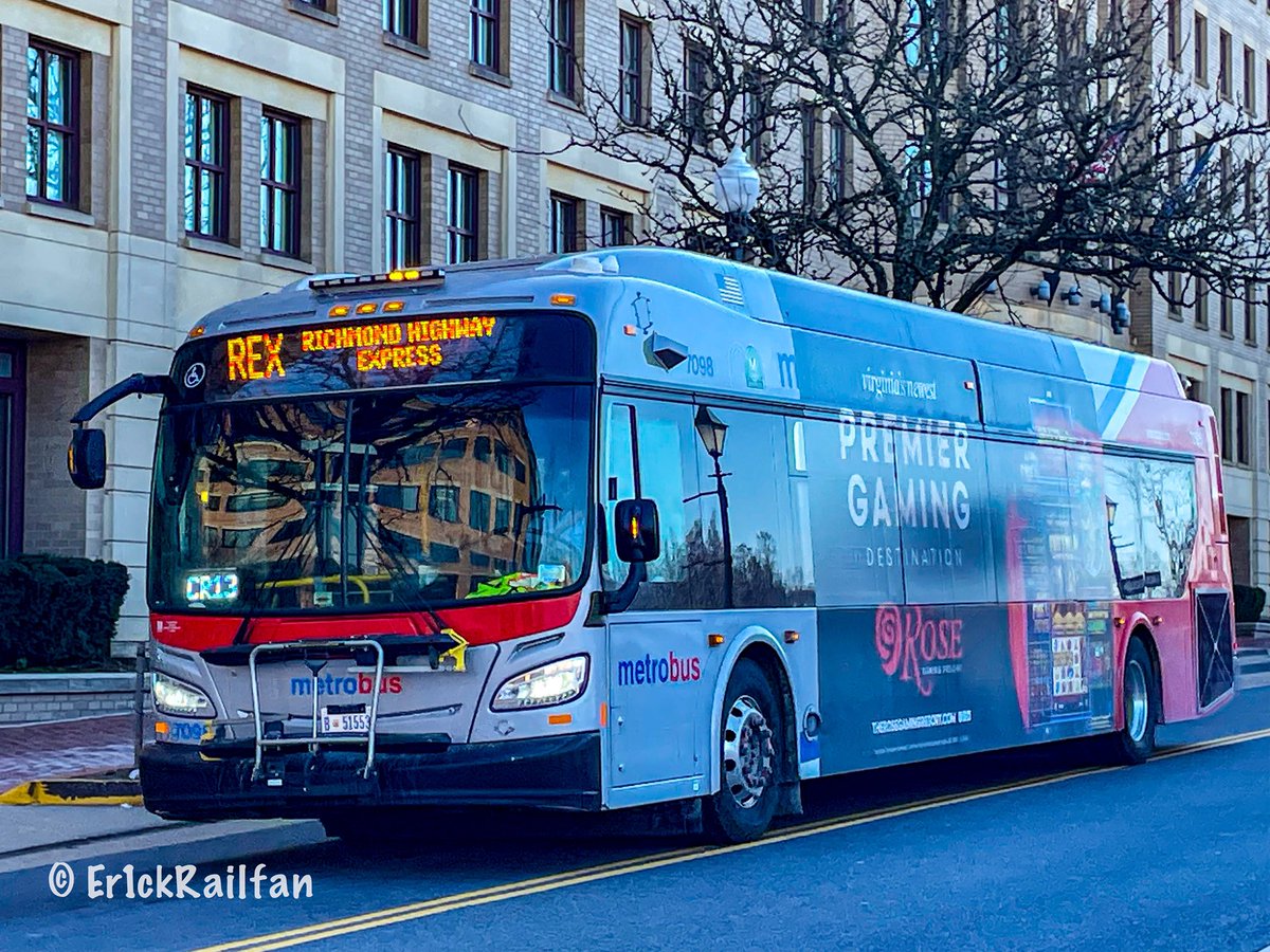 ERamirezDC's tweet photo. Let's have a post here, I don't use to much this but let's do this. Sharing some pics here.

@wmata @ffxconnector https://t.co/pllhHcqrYv