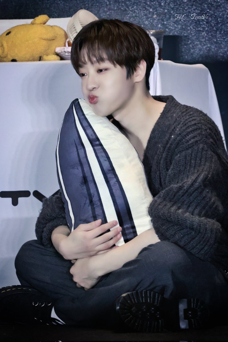 250215 Nanjing Fan Signing

해바라기씨는 내 거야~
#LEETAEVIN #이태빈 #李泰彬