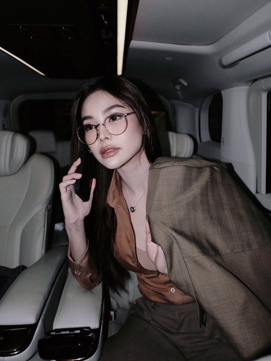 EWaraha's tweet image. COME ON 🫦