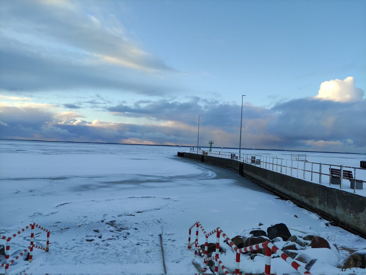 Chudy80Frb's tweet photo. Winter ❄️❄️❄️☃️ my lovely place https://t.co/0nNyooOjt5
