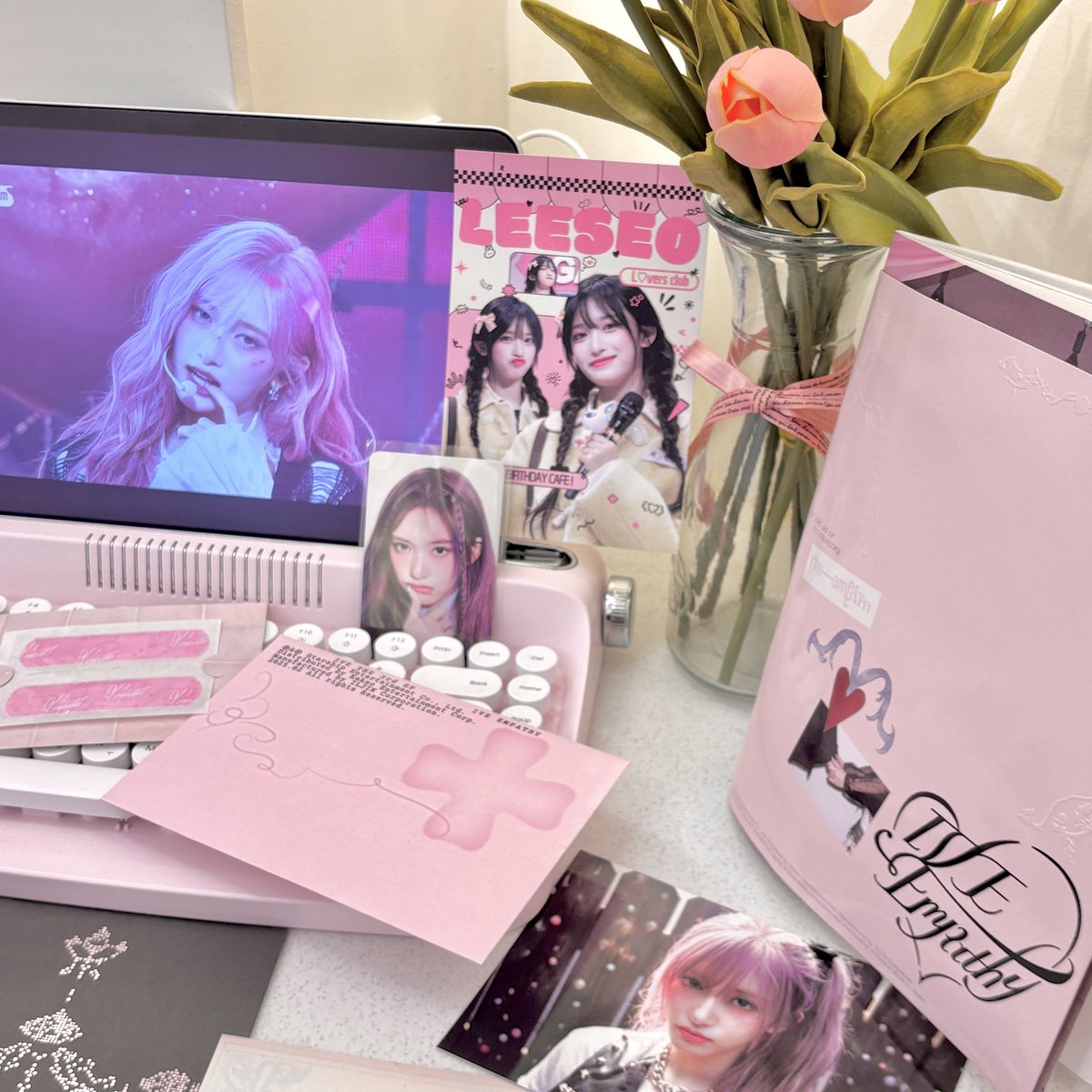 iloveitleeseo's tweet photo. 𝗟𝗘𝗘𝗦𝗘𝗢 𝗟𝗢𝗩𝗘𝗥𝗦 𝗖𝗟𝗨𝗕 -♡

💕

오늘까지 생일 카페 이벤트가 진행됩니다 ♡ 

#이서_러버스클럽

#이서 #LEESEO https://t.co/lkkThnbsJ0