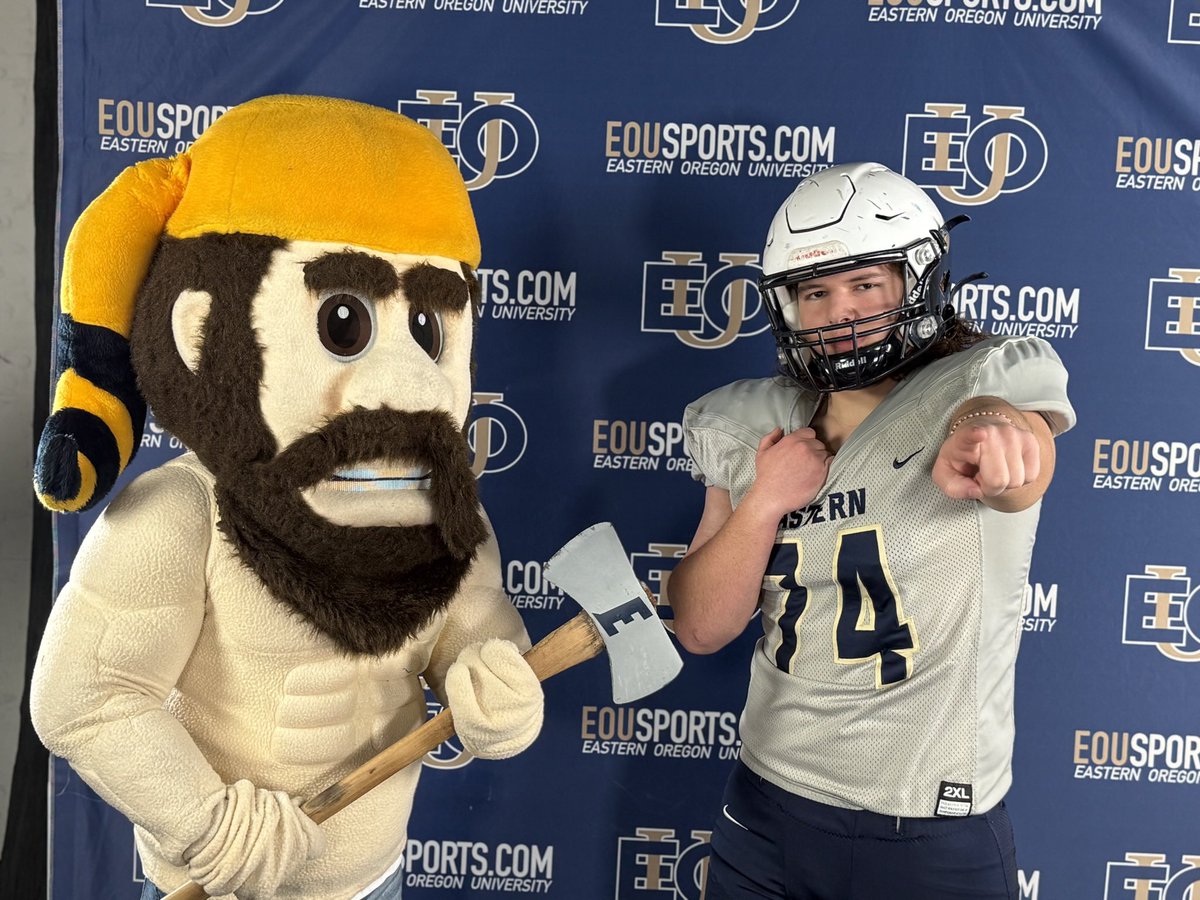 Blessed to receive an offer from Eastern Oregon University! 🏈🏈 <a href="/CoachTaylorEOU/">Coach Solo Taylor</a> <a href="/wadegreen12/">Wade Green</a> <a href="/CoachPiperr/">Coach 🅿️iper</a>