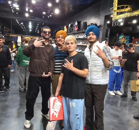 StableRonaldo flew out his family to come visit him in LA for the first time ❤️