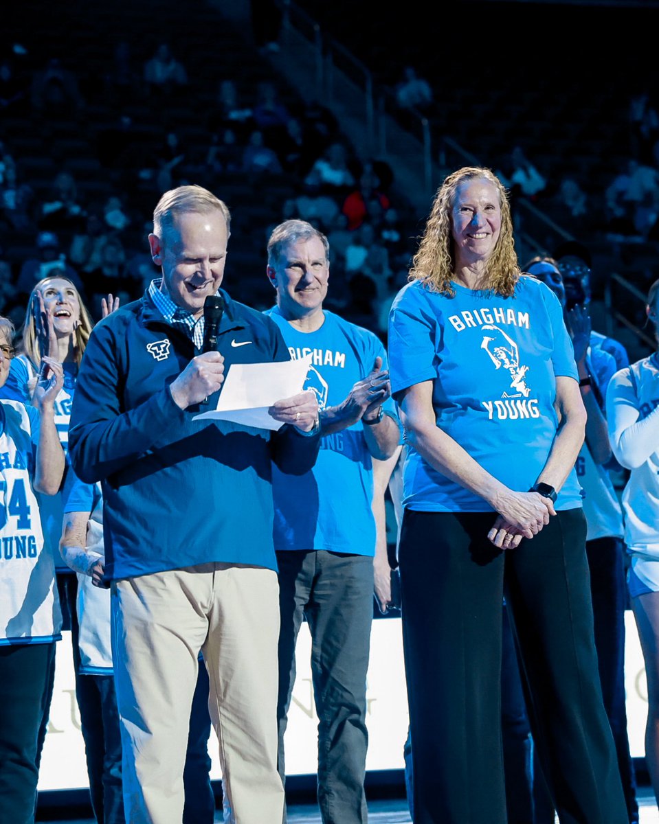 byuwbb's tweet photo. One of the greatest to ever wear the white and blue🥹🫶 https://t.co/bZ0zfK2jWM