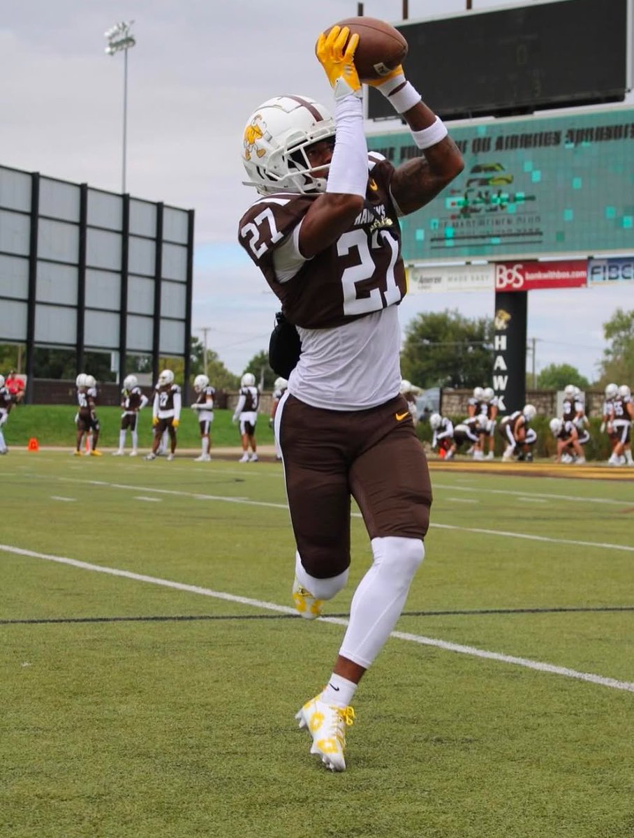 After a great conversation with <a href="/TrevonRhodess/">Trevon_Rhodes</a> I am blessed to receive an offer from Quincy University !!! <a href="/CoachRhodes_FB/">Colton Rhodes</a> <a href="/Realdeal_314/">Real Deal Sports! STL</a> <a href="/AllenTrieu/">Allen Trieu</a> <a href="/KahokGridiron/">Collinsville Kahok Football</a> <a href="/247recruiting/">247Sports Recruiting</a>