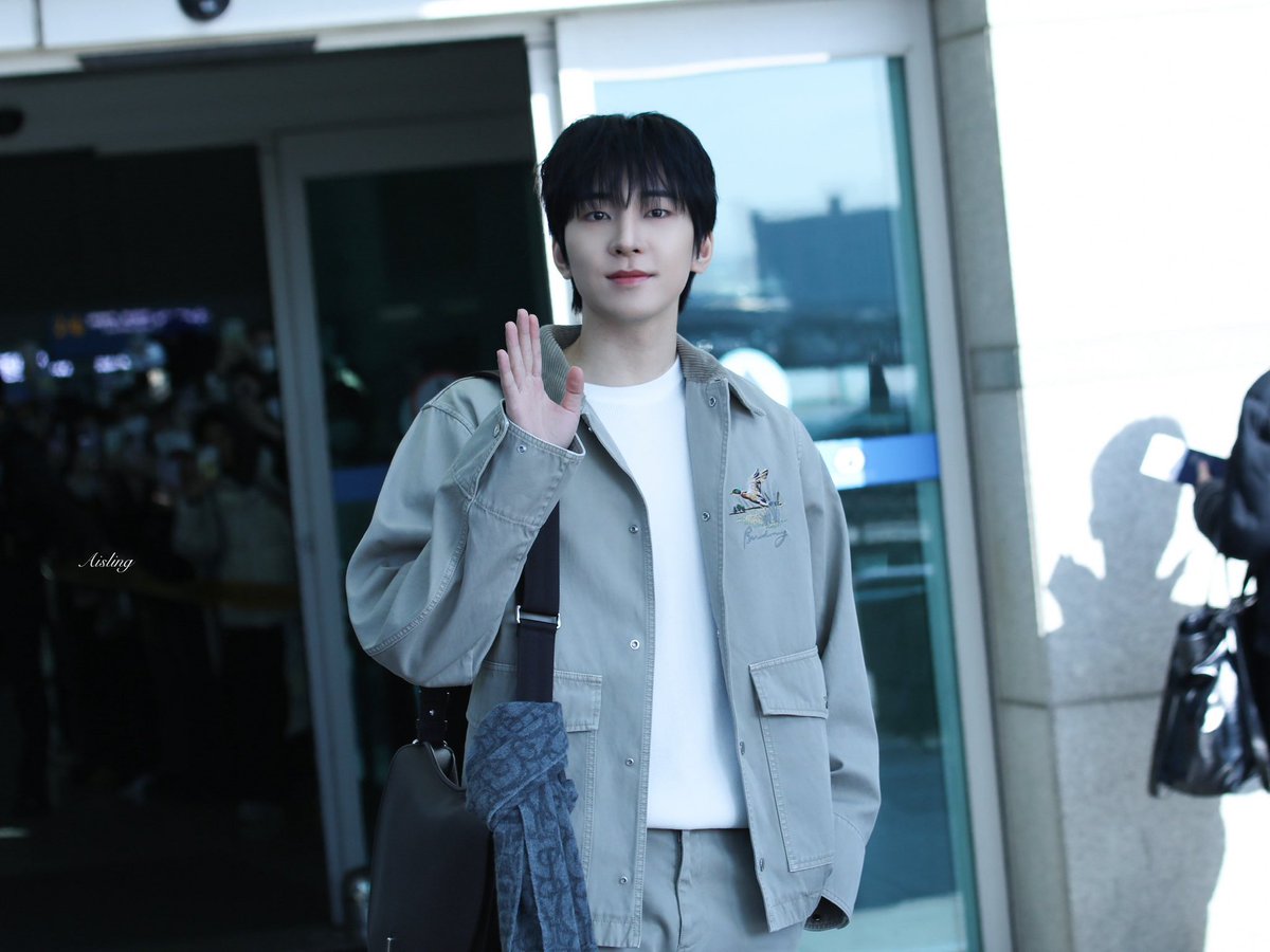 Aisling_ForWW's tweet photo. 250223  ICN🛫LHR
런던에서 다시 만나요~ 

#원우  #전원우 #WONWOO #ウォヌ
#SEVENTEEN #全圆佑 https://t.co/6qr3xJiTsR