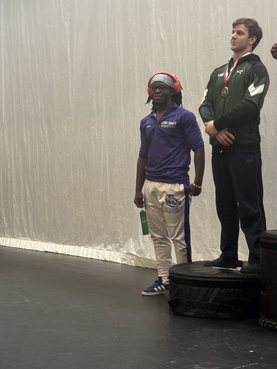 LRHSZeusWrestling tweet media