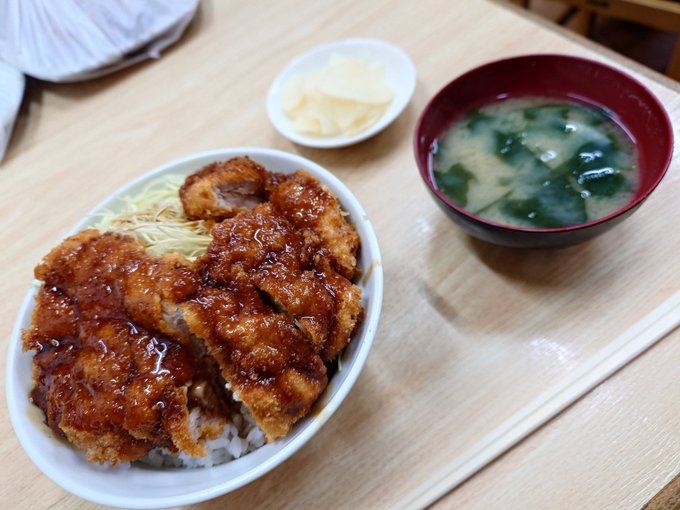 チャボのソースカツドゥン 