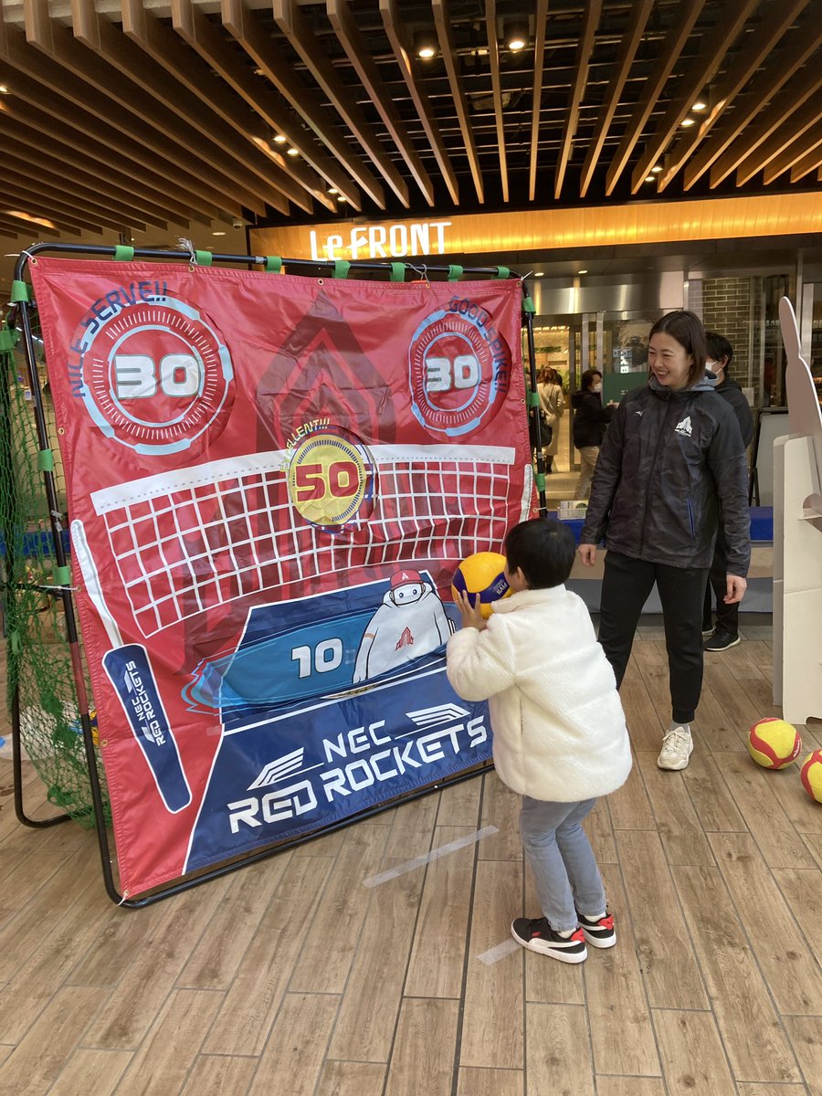 サーブターゲットでバレーボールに挑戦🔥 サーブでGETした得点に応じて