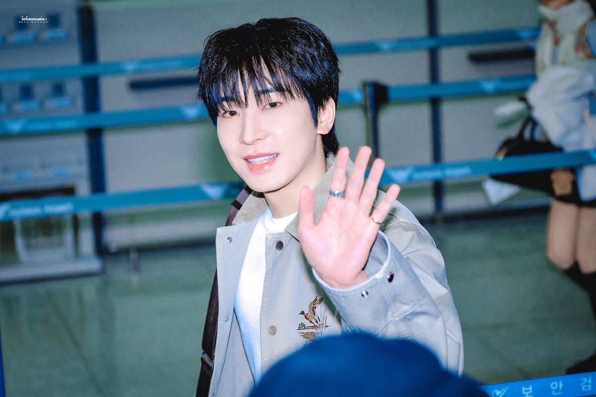 6thAutumnn's tweet photo. 250223 ICN

패션쇼 출발!😆

#원우 #전원우 #WONWOO #ウォヌ
#세븐틴 #SEVENTEEN #全圆佑 https://t.co/AA6u0wqRcx