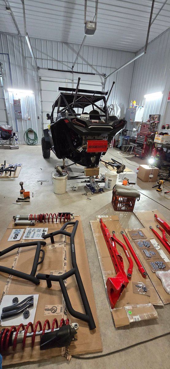 DayAshlie96125's tweet image. Turning &quot;The Worm&quot; Into A Tank With Those Super ATV Goods 💯 
@superatvtweet
#LetErRipAdventures 
#SuperATV 
#PolarisRazor
#PolaisRZR
#Mods