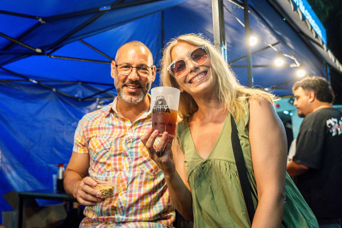 Municipalidad3F's tweet image. 🍻🎸 Con mucha alegría y la mejor compañía disfrutamos el primer día de una nueva edición de la Fiesta de la Birra en #3F.

Te esperamos este domingo 23, de 12 a 23 h, en la Plaza Moreno (Av. América y Ameghino, #SaenzPeña) para cerrar el finde con las mejores birras artesanales.