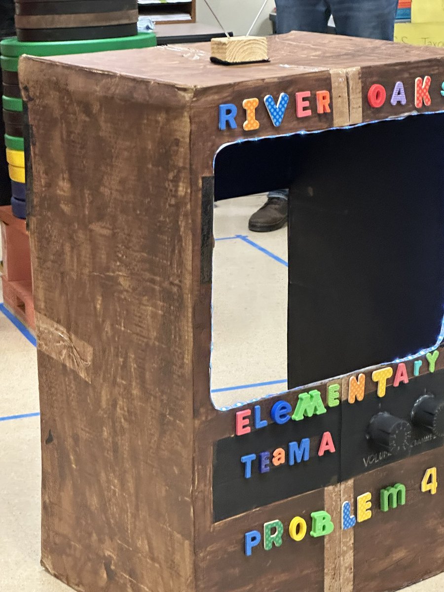 ROEworld's tweet photo. From idea to execution, R.O.E. did it all and took home 1st place! 🏆 Huge shoutout to this incredible team for making this happen!#OdysseyOfTheMinds #WinningTeam #CreativeMinds https://t.co/mZfYwIMeqi