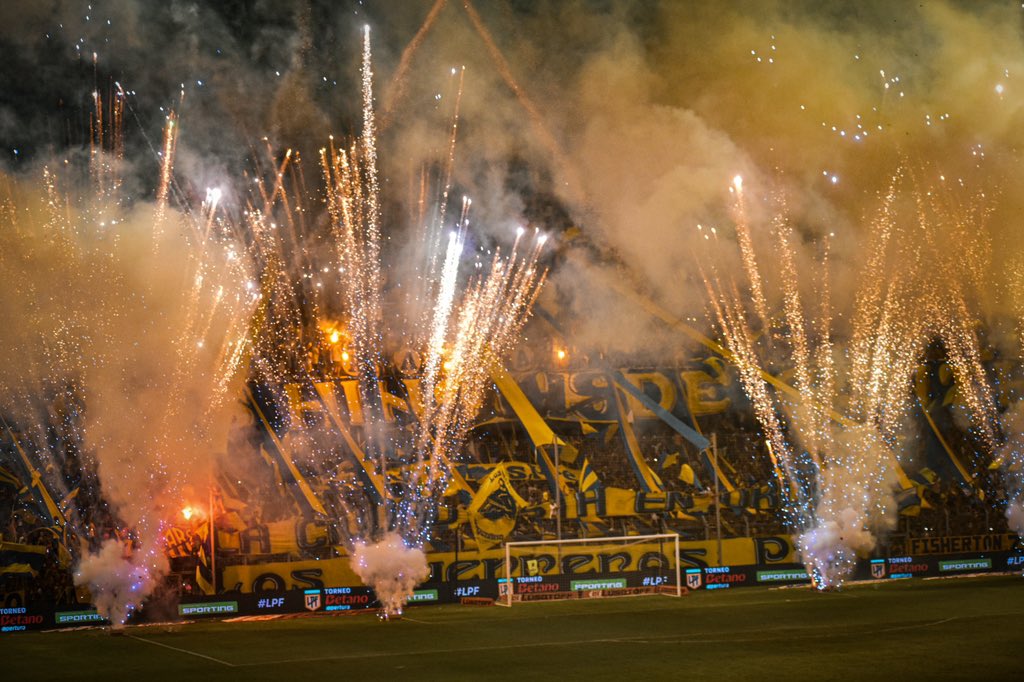 lucaschita_'s tweet photo. EL GUERRERO TA RE LOCO🤪🇺🇦 https://t.co/4Opsk51cTq
