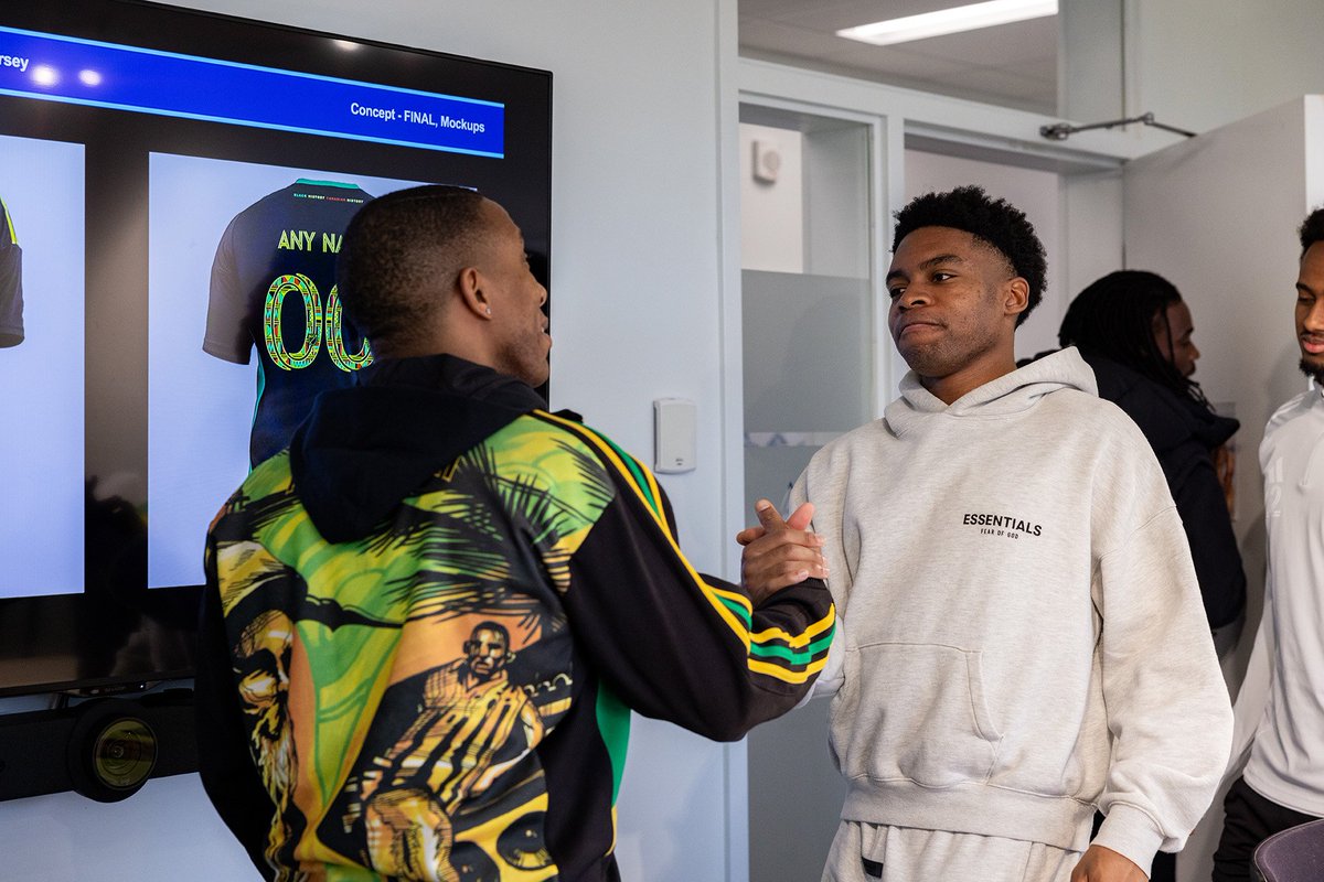 ADO Works (@adoworksnet) on Twitter photo Pt.3/3
BTS pics from my meeting with <a href="/WhitecapsFC/">Vancouver Whitecaps FC</a> staff and players to discuss and present their commemorative 2025 Black History Month jersey.
#vwfc #adoworks #art #design #fashion #sports #football #soccer #jersey #BlackHistoryMonth Pt.3/3
BTS pics from my meeting with <a href="/WhitecapsFC/">Vancouver Whitecaps FC</a> staff and players to discuss and present their commemorative 2025 Black History Month jersey.
#vwfc #adoworks #art #design #fashion #sports #football #soccer #jersey #BlackHistoryMonth
