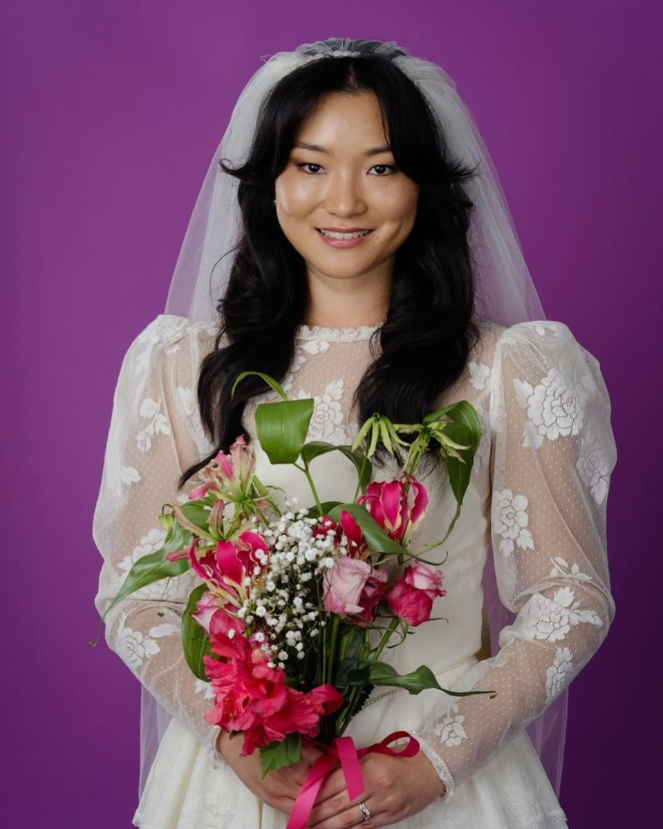 newsatsix1986's tweet photo. Our beautiful #MichelleLimDavidson shared these wedding portraits of #NoeleneKim and #RobRickards today on her Instagram! ๐๐
Turns out these were taken in a back room of the Public Eye office space, and the reception was at unit base ๐
#StephenPeacocke #TheNewsreader https://t.co/GTq0zaWd3Y