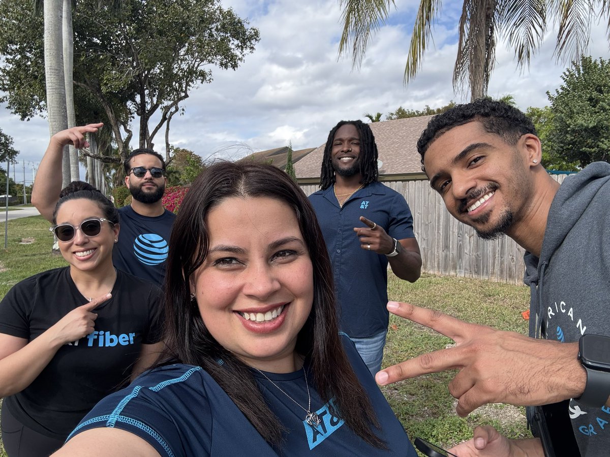 Amazing day Prospecting for Fiber and PPV at Dadeland 🔥<a href="/GusCamara/">Gustavo Camara</a> <a href="/RocabadoWilliam/">William Rocabado</a> <a href="/One_FLA/">OneFLA</a> <a href="/eniggemann/">Enrique Niggemann</a>  <a href="/LuisSilvaOneFLA/">Luis Silva</a> <a href="/DanielMarinTor/">Daniel Marin Torres</a> <a href="/cassiexoxo88/">Cassandra Locklear</a>