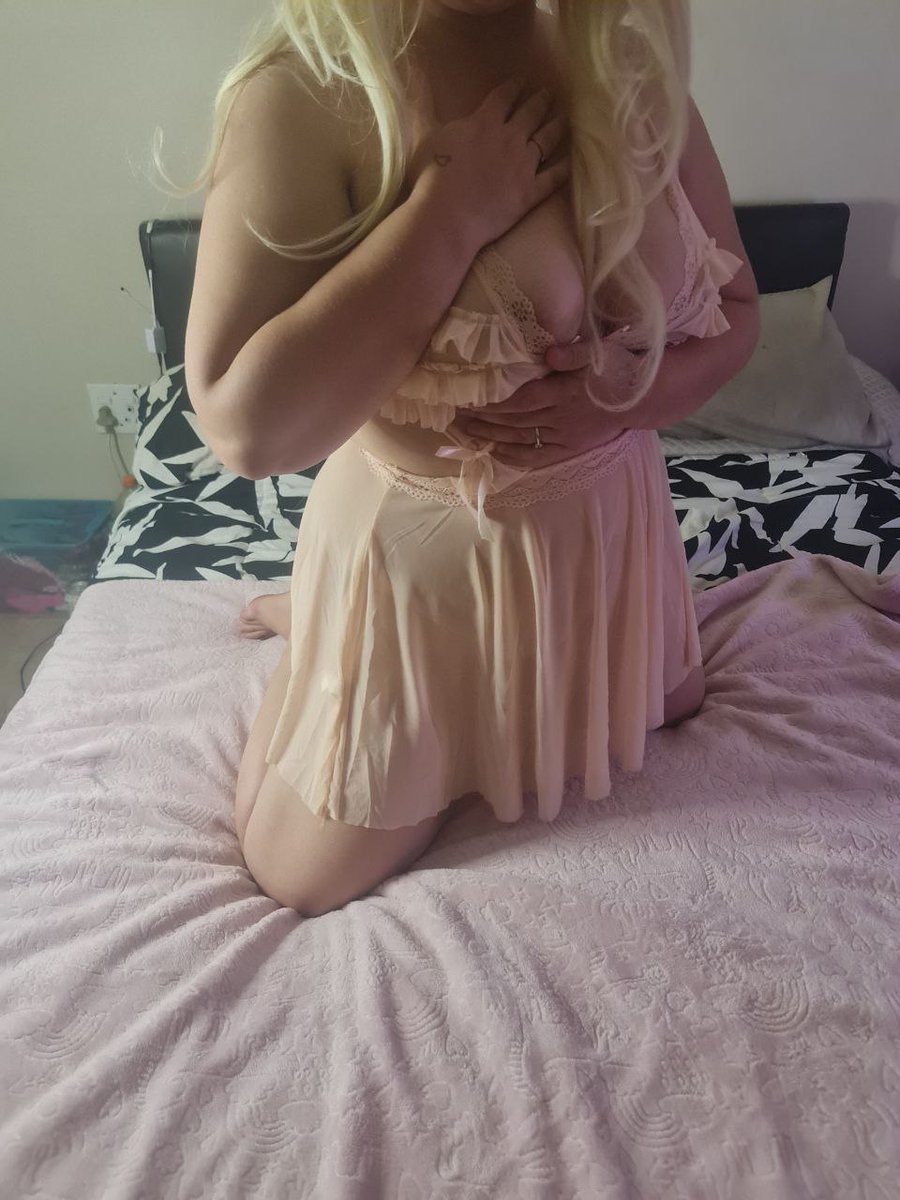 MaskedQueen16's tweet image. allmylinks.com/maskedqueen61