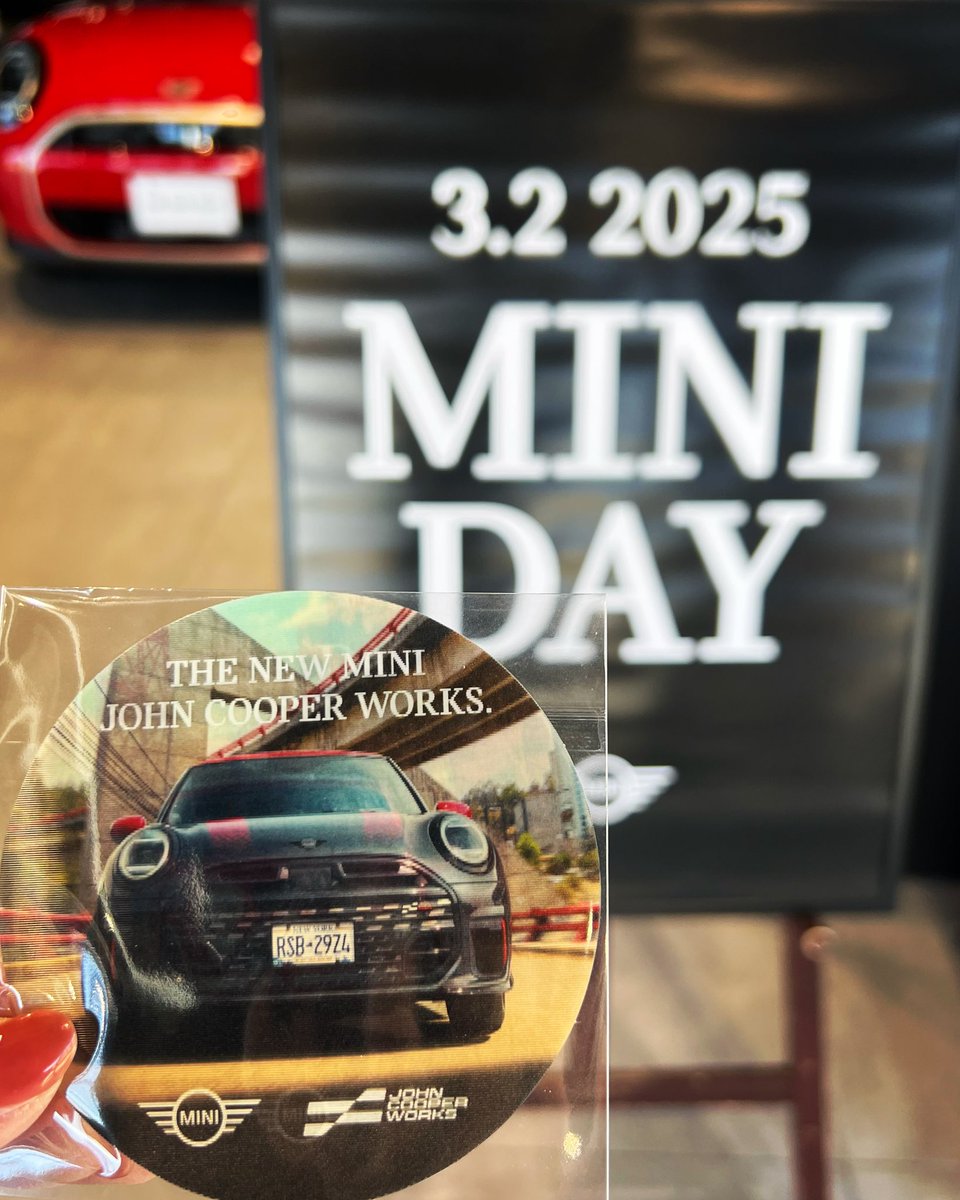 MINI_KOFU's tweet photo. 来週末3/1(土)-2(日)はMINI DAY 2025イベント開催✨
⁡
当日ご来場いただいたお客様には限定ステッカーをプレゼント🎁
角度によって絵柄が変わる遊び心のある仕様です🥴
枚数に限りがございますので、無くなり次第終了とさせていただきますが何卒ご容赦ください💦
⁡
ご来場をお待ちしております❗️ https://t.co/k8IBYvWR4x