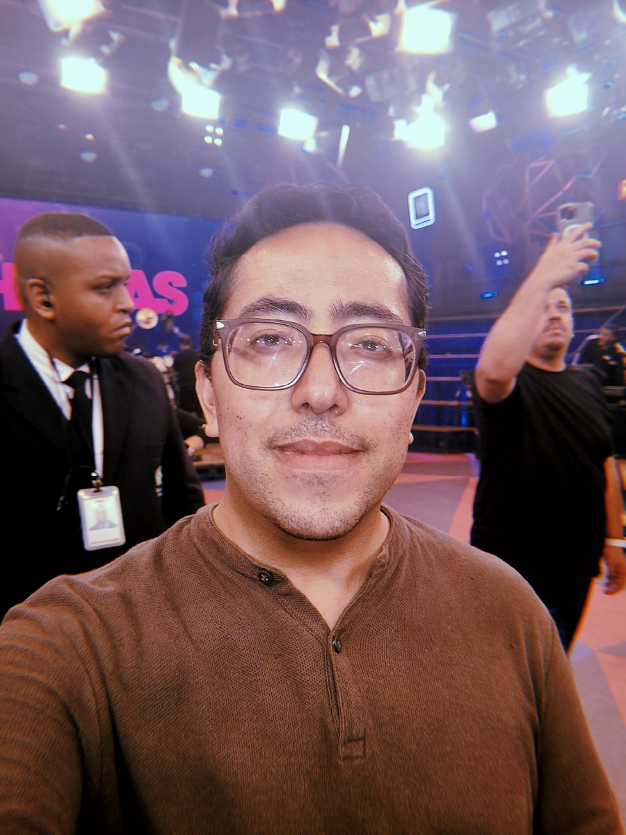 Eu amo um programa! Que momento incrível!

"ALTAS HORAS VOLTA JÁ!"

Muito obrigado por tudo <a href="/oserginho/">Serginho Groisman</a> #AltasHoras