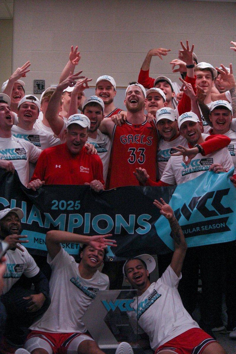 saintmaryshoops's tweet photo. Introducing your 2025 WCC Regular Season Champions 🏆

#GaelsRise https://t.co/YzF4IkB6vP