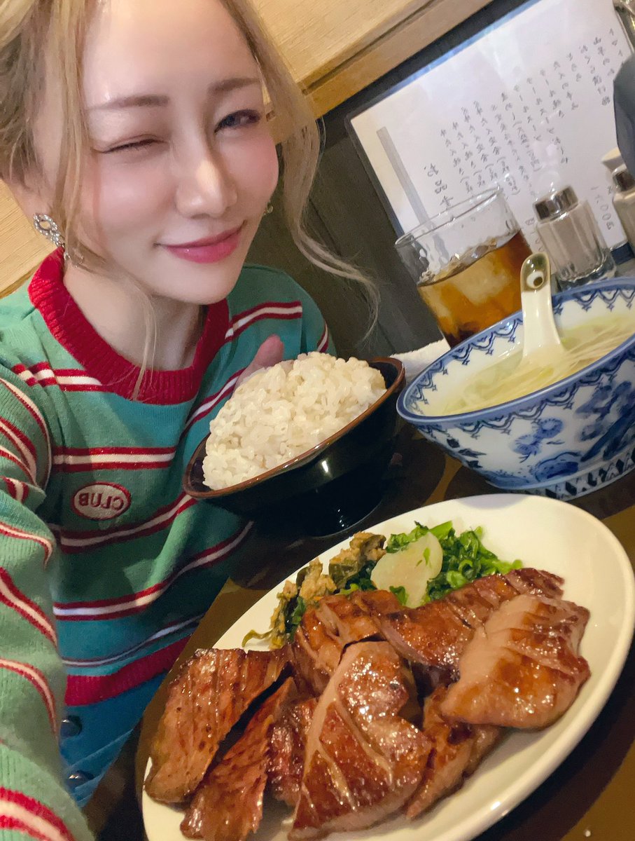 asamiLB's tweet image. 仙台弾丸グルメツアー🥩🍡🍨🐟🍚

当日入り当日帰りの仙台は、如何に限られた時間で食べ尽くせるかが勝負なんだよね👩🏼←ﾊｲ??