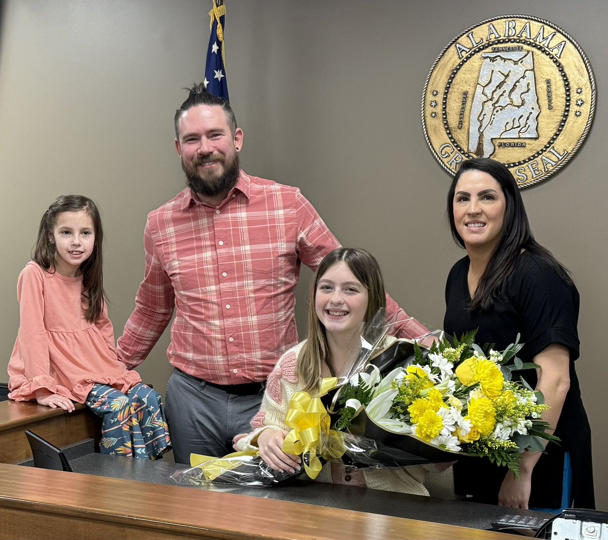 JudgeBarger's tweet image. Adoption days never get old. Never. What an amazing family and support system for this beautiful young lady! #FamilyForever #ConsiderAdoption #AdoptionRocks
