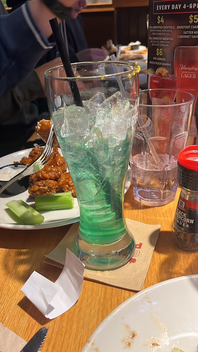 McBoomerson's tweet photo. My friends all ordered these fruity ass drinks instead of beer. Do you think they know Biden isn’t in office anymore? #notLANK https://t.co/FoCE2DgmRy