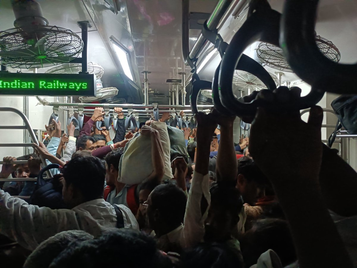 rkm880979's tweet photo. @RailMinIndia https://t.co/gW3C3tw6kX