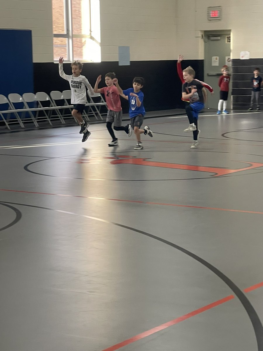 PennyDippold's tweet image. Last day of Lil’Tigers! All their hard work paid off! Today was GAME DAY🖤🏀🧡 #LYBA #lovelandyouthbasketball #LPSTigers