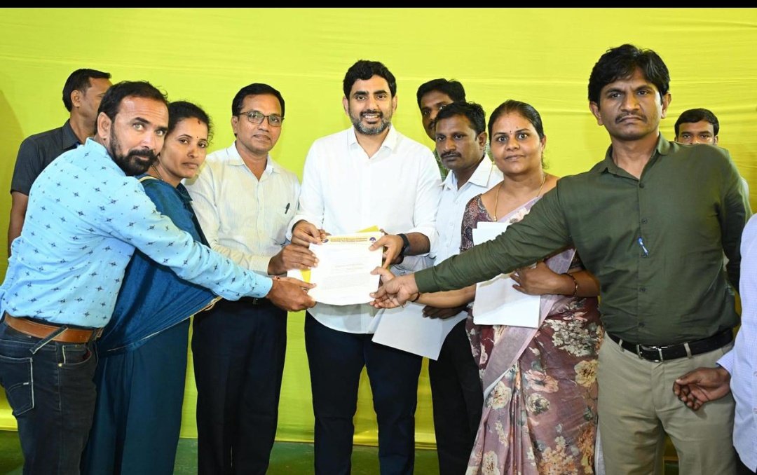 SrinadhMahankal's tweet photo. Sir
It's high time to take a positive move on #APAsstProf2017 Notification.
New Administration has been appointed under your leadership. It's a right time to conduct interviews sommthly and fill Assistant Professor posts at State Universities
@ncbn @naralokesh @sribharatm sir https://t.co/igkIYVJjUx