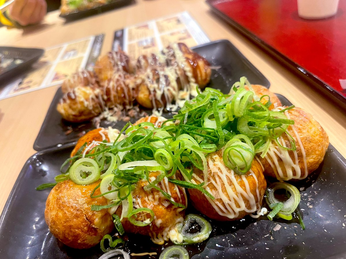 【旅記録 42.43.44】

泉南にて公演が終了、『グレイクリスマス』無事中国、近畿の旅を走り終えました！終わってみるとなかなかの長旅…また3月からは四国を巡ります、それまではしばし休息。とりあえず大阪の粉物はやっぱ美味いなと、ドカ食いせざるを得ないなと。そんな旅終わりでしたね。