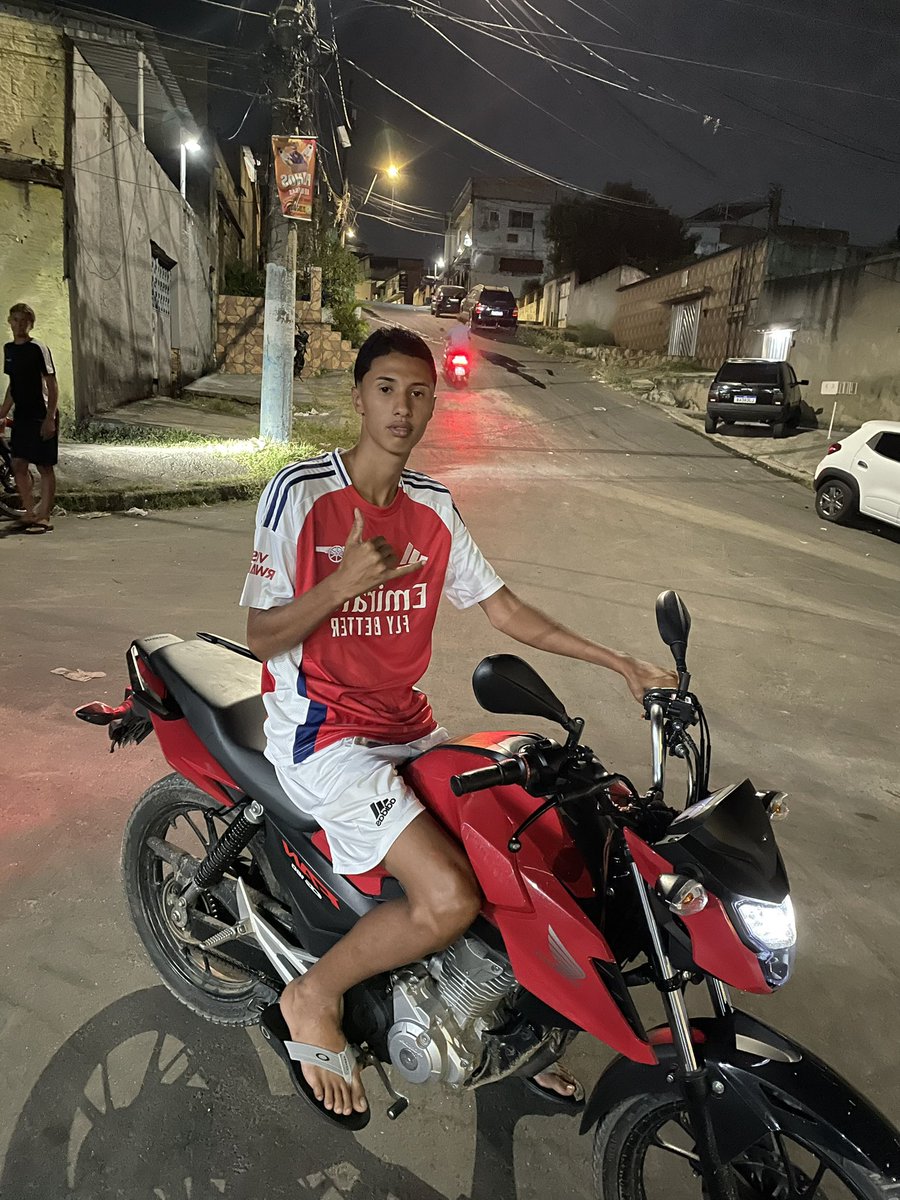 thnovindags's tweet photo. Bom e novo 🫵🏽 https://t.co/Zmfwa4vmel