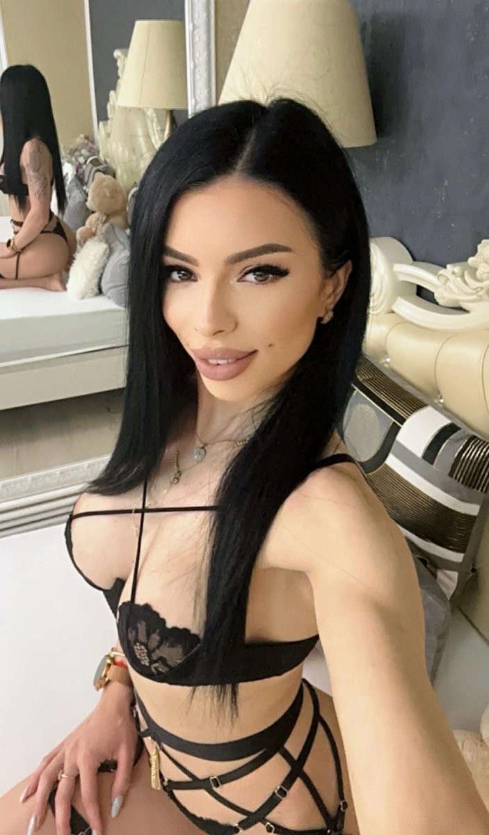 nikkirushX's tweet photo. I don’t just steal attention—I slip under your skin, into your veins, and before you realize it, I’m all you crave. 😈🔥

🔥 https://t.co/jicKfq5G5N 📷

@chb_model

#Chaturbate #Hot #Pleasure #Seductive #Online #Joinme #ObeyMeNow #PowerAndControl #UnleashYourFantasies https://t.co/QYJiidDVDV