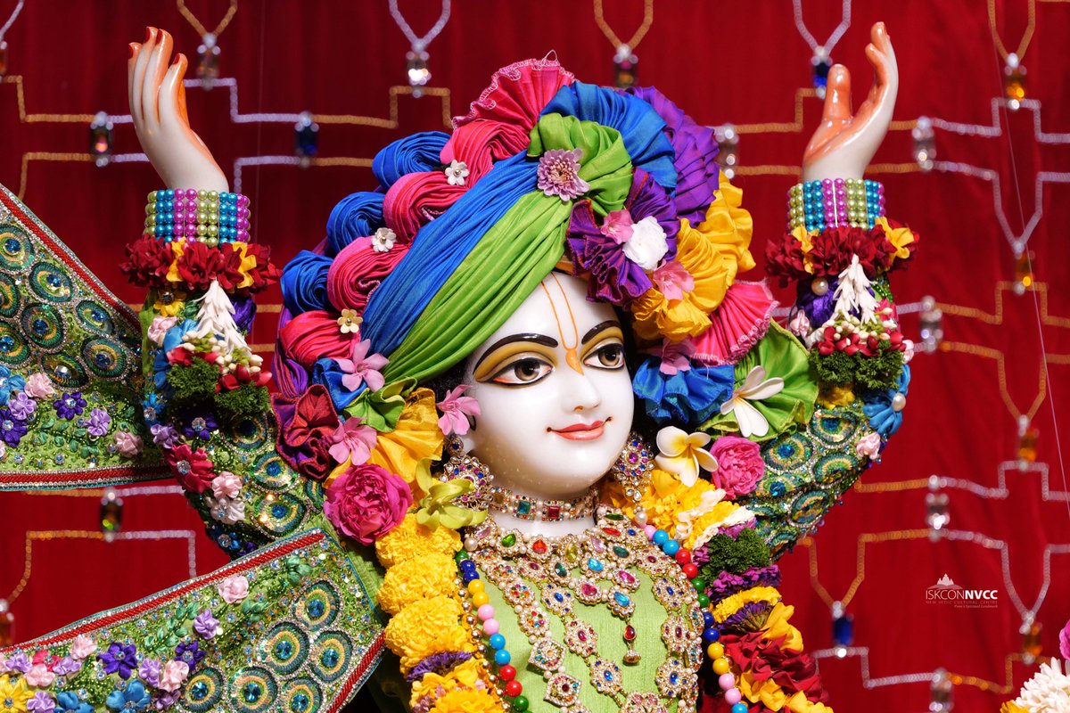 ISKCONPune's tweet photo. 🙏🏽Today's Darshan 📿 🗓23-02-2025🙏
🌷Sri Sri Gaur Nitai🌷
🚩@ISKCONNVCCPune🚩
.
.
#ISKCONNVCC #ISKCONPune #ISKCONNVCCPune #ISKCON
#23rdfebruary #23rdfebruary2025 #Friday
#Harinaamsankirtan #Radheshyamdas #Radheradhe
#Sankirtan #Kirtan #Vrindavan #Mayapur #Prabhupada
#GVE https://t.co/miWgVno7rm