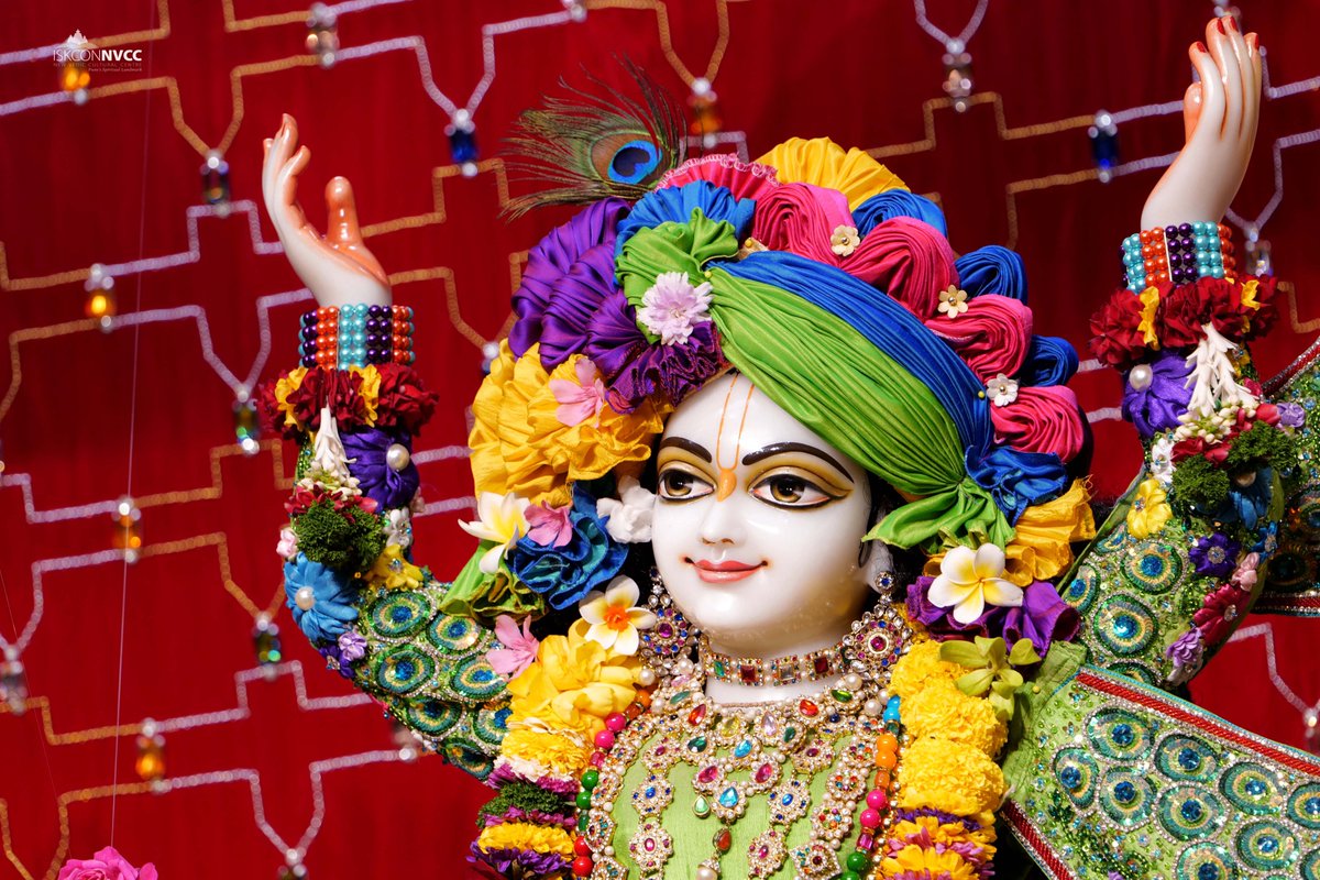 ISKCONPune's tweet photo. 🙏🏽Today's Darshan 📿 🗓23-02-2025🙏
🌷Sri Sri Gaur Nitai🌷
🚩@ISKCONNVCCPune🚩
.
.
#ISKCONNVCC #ISKCONPune #ISKCONNVCCPune #ISKCON
#23rdfebruary #23rdfebruary2025 #Friday
#Harinaamsankirtan #Radheshyamdas #Radheradhe
#Sankirtan #Kirtan #Vrindavan #Mayapur #Prabhupada
#GVE https://t.co/miWgVno7rm