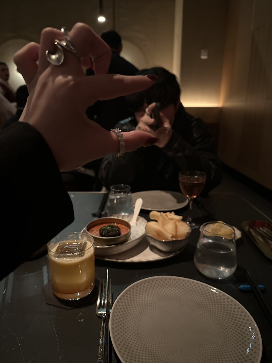 cuteasssxymf's tweet photo. Bday dinner at 53nyc with the BESTIEE #birthday #yum #iloveeating https://t.co/3XiljAmy7y
