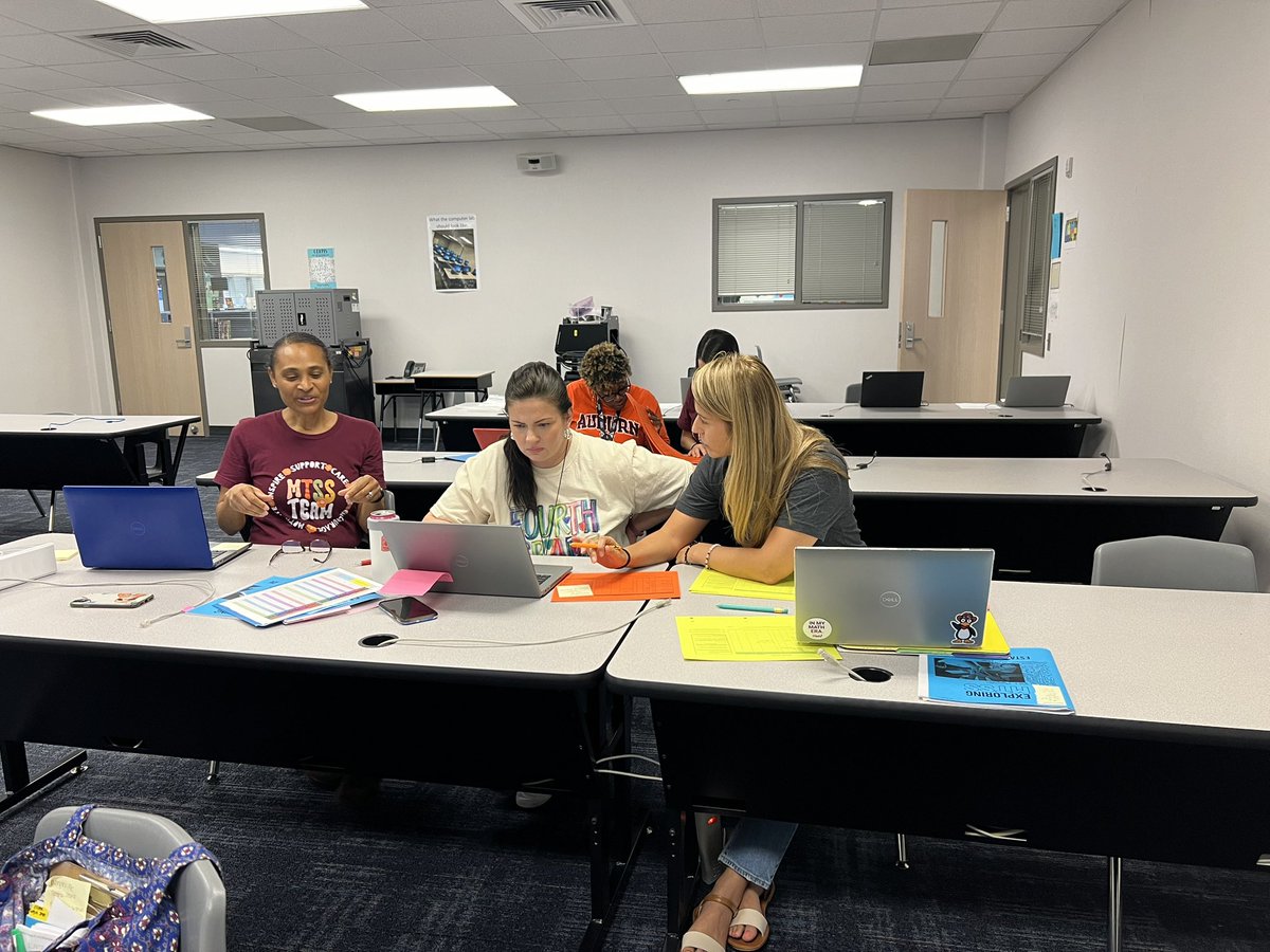 This year we implemented MTSS Open Lab every 9 weeks. ASTs collaborate &amp; support teachers to complete and update all screens in ESTAR! 💙 <a href="/ramimtulp/">ᖇᗩᗰI ☀️</a> <a href="/USEStallions/">Stephens Elementary</a>