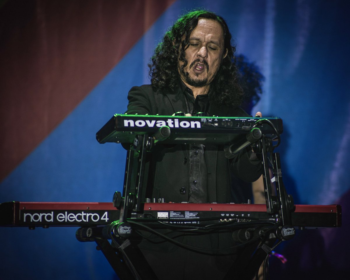 HorizonteJazz's tweet photo. Fiesta en el @mjazzcdmx con la presentación de @trokerofficial 🇲🇽😮‍💨🌟

📸: Gerardo P. Bahena https://t.co/8RtpKaCZyU