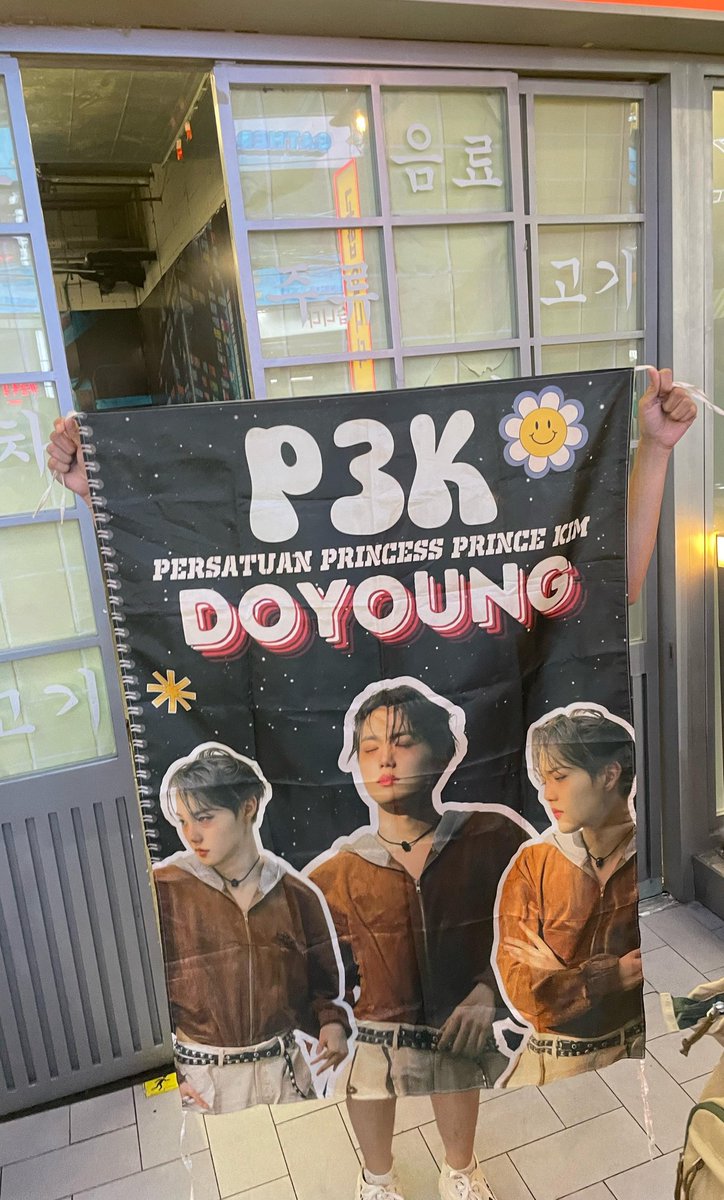 devdvyds's tweet photo. P3K 🤟🏻❤️🔥
#Dobbies #Doyoung #Gathebang https://t.co/7SNElvJhas