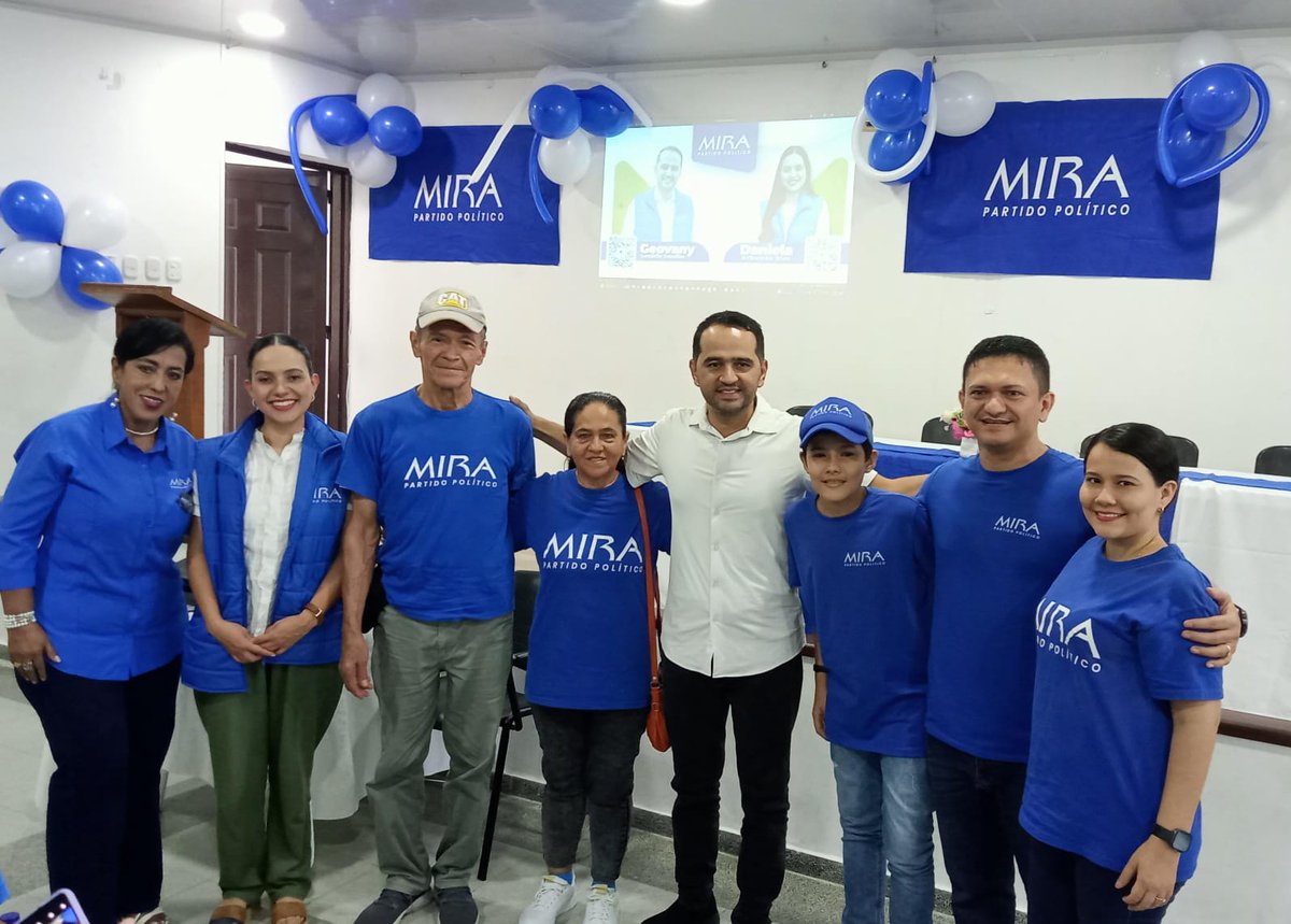 AlexIP9's tweet photo. Grata visita del Dr @GeovanyLondonoG y @arboleda_r20730, son un gran ejemplo de liderazgo y motivación.

Los #Miraístas en #LaDorada decimos presente 🫡✌🏻👏🏻 con nuestra #Concejal Maria Morales  😊💪🏻

@ZrateR 🤗💪🏻 https://t.co/H7neRmGZoD