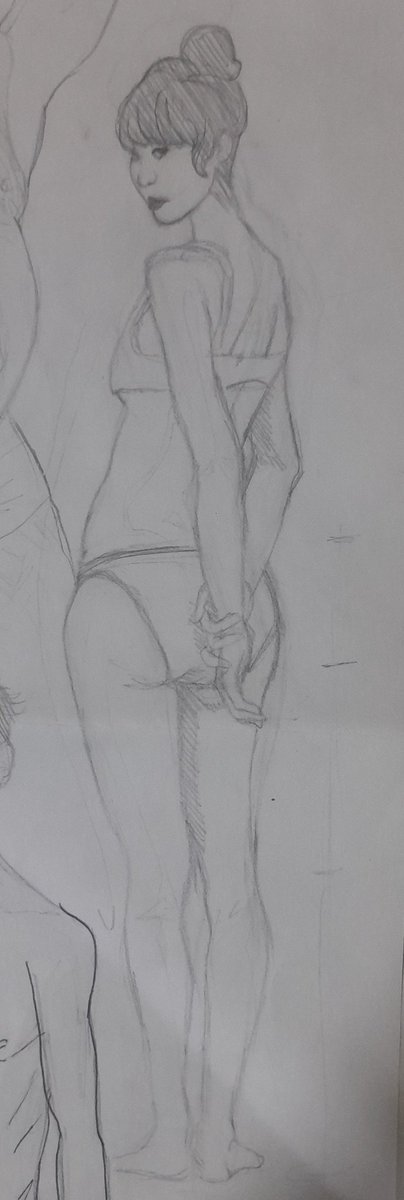 almodovargrl's tweet photo. i'm back !! 🌸 here are some body types practices I made a while ago #sketch https://t.co/1uFbSUYIEG