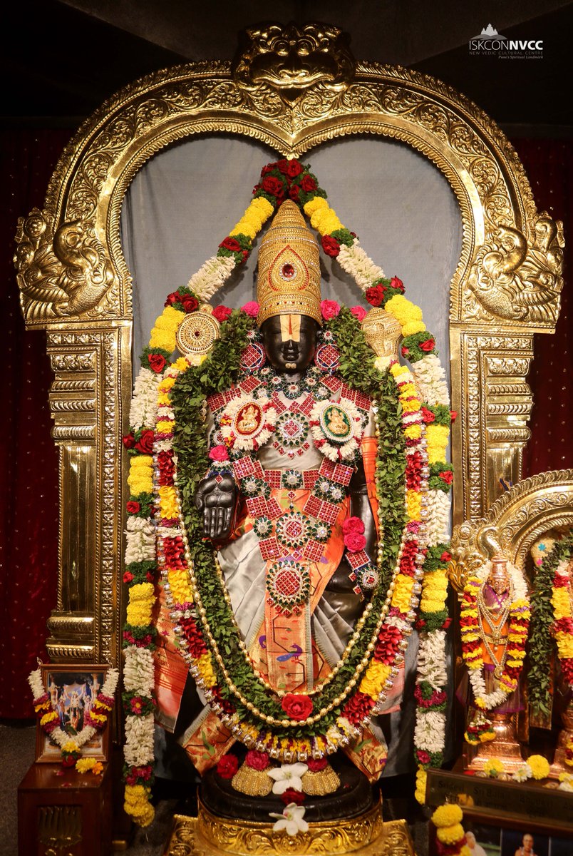 ISKCONPune's tweet photo. 🙏🏽Today's Darshan 📿 🗓23-02-2025🙏
🌷Sri Balaji
🚩@ISKCONNVCCPune🚩
.
.
#ISKCONNVCC #ISKCONPune #ISKCONNVCCPune #ISKCON
#23rdfebruary #23rdfebruary2025 #Friday
#Harinaamsankirtan #Radheshyamdas #Radheradhe
#Sankirtan #Kirtan #Vrindavan #Mayapur #Prabhupada
#GVE #Govardhan https://t.co/fn46UQPm3K