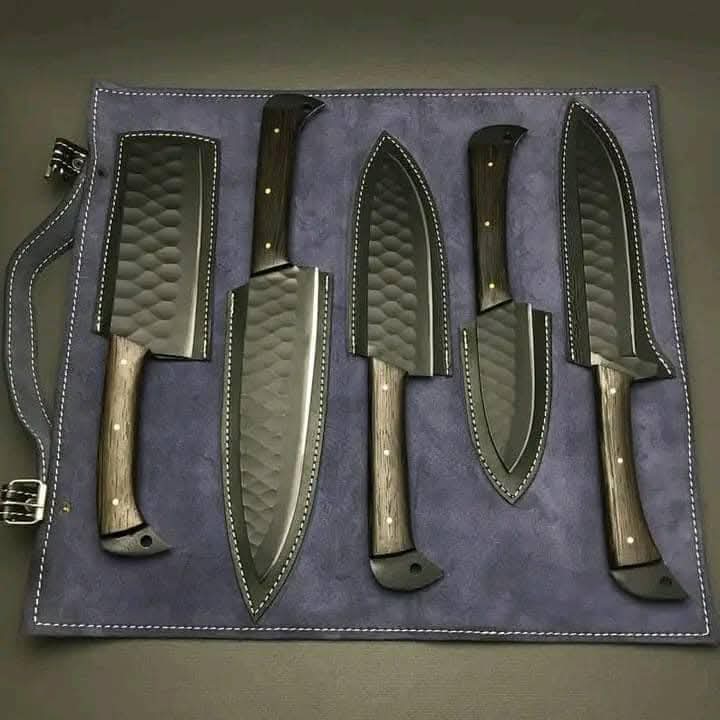 DeerBlades's tweet photo. For Sale. Hand-Crafted D2 Steel Powder-Coated Chef Knife Set. Hit me up for all the details and to place your order. #USA #Texas #chefusa #texaschef #floridachef #Chef #chefknife #chefknives #ChefDamu https://t.co/vh2mMDQII5