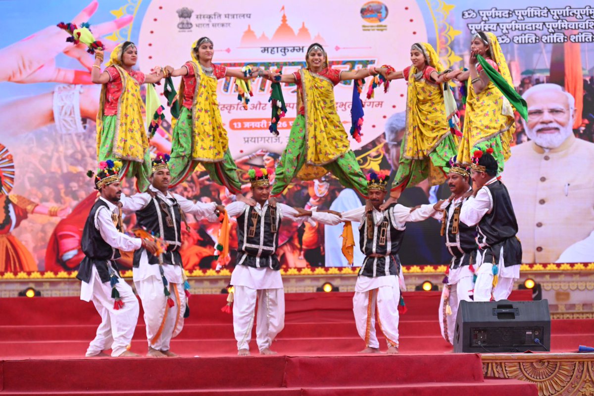 MinOfCultureGoI's tweet photo. A journey through India’s artistic and cultural legacy at #KalagramAtMahaKumbh

📍Prayagraj, Uttar Pradesh
🗓️Till 26th Feb

To get featured, tag us in your picture/video and use #BharatFromMyLens in the caption.

#CultureUnitesAll #Kalagram #MahaKumbh https://t.co/LGvCimW6KC