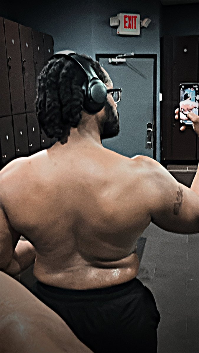 TripleJayJr's tweet photo. The gym been gyming lately 💪🏾💪🏾💪🏾 https://t.co/WxqLI7zEya