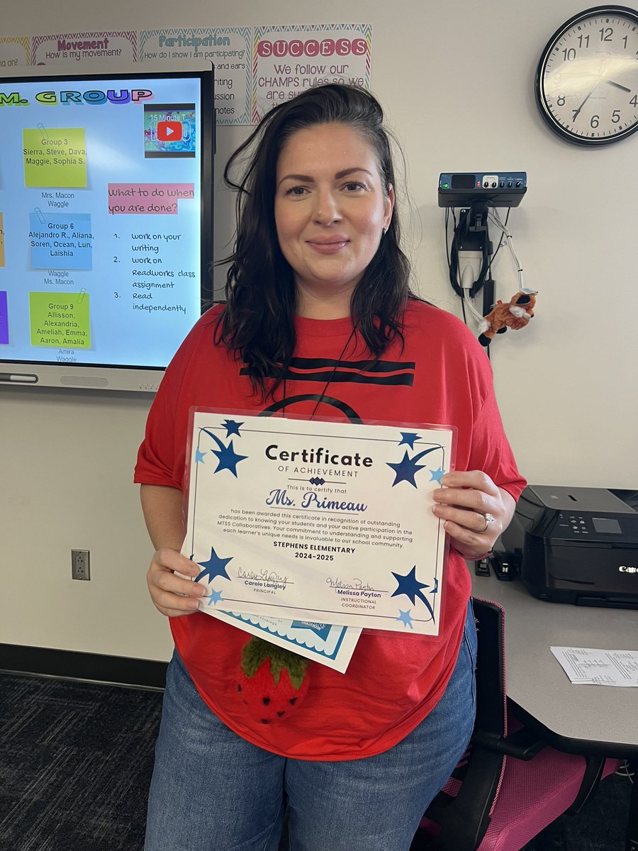 Teachers at <a href="/USEStallions/">Stephens Elementary</a> have received MTSS awards 💙 for their exceptional understanding of students and collaboration during their Kid Chats! Knowing your students truly makes a difference. <a href="/ramimtulp/">ᖇᗩᗰI ☀️</a> (it was also book character day 😆)
